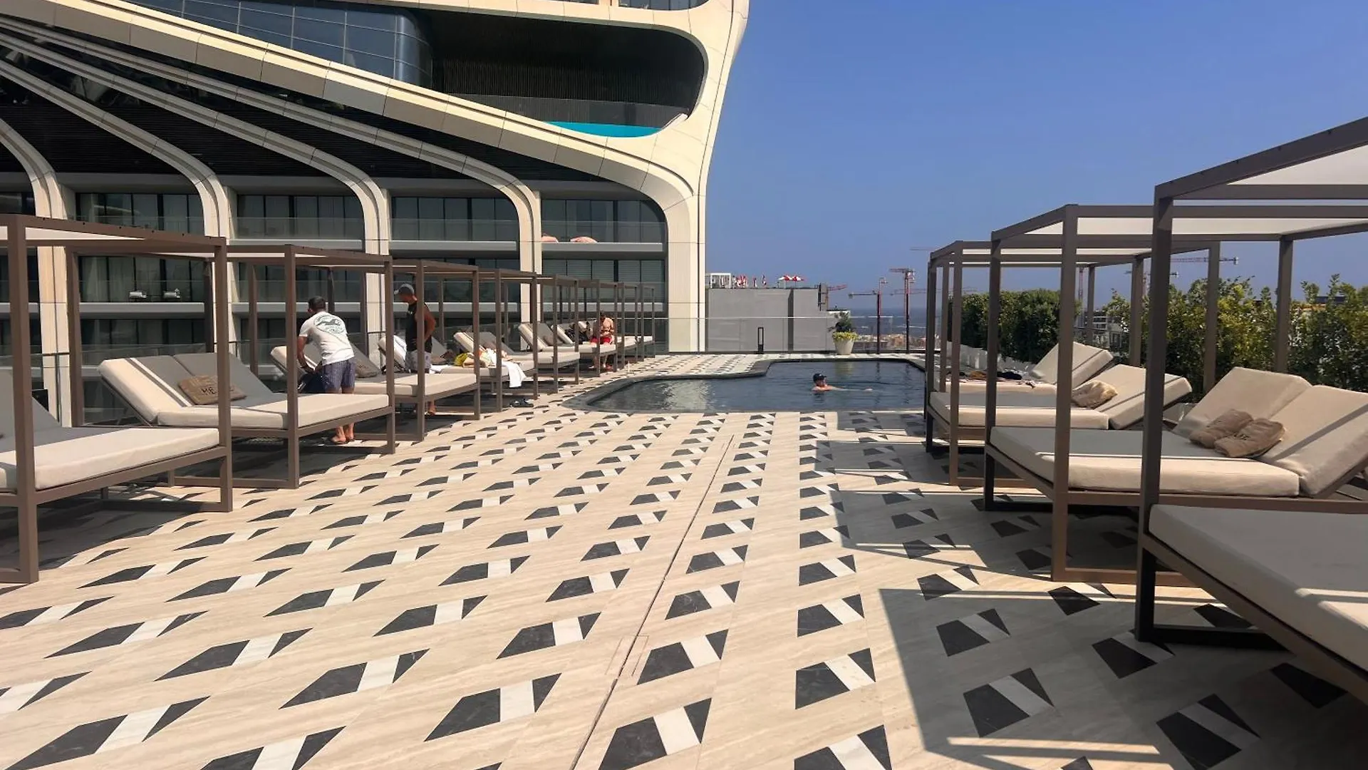 Apartment Corner 1 Bed Apart In Mercury Suites With Rooftop Pool Seasonal San Ġiljan