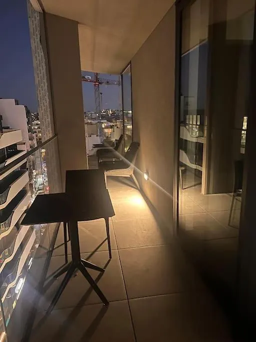 Corner 1 Bed Apart In Mercury Suites With Pool Saint Julian's Apartment